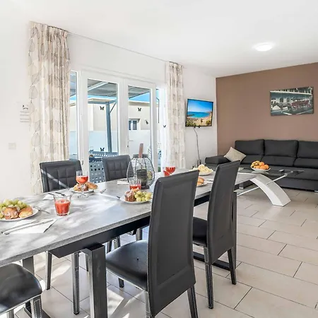 Primrose * Costa Adeje (Tenerife)